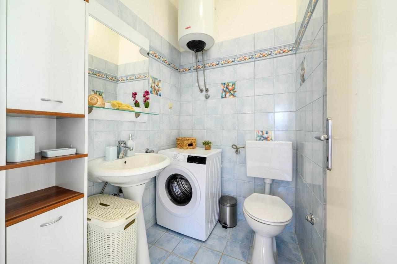 Apartment Busac Zaboric Luaran gambar