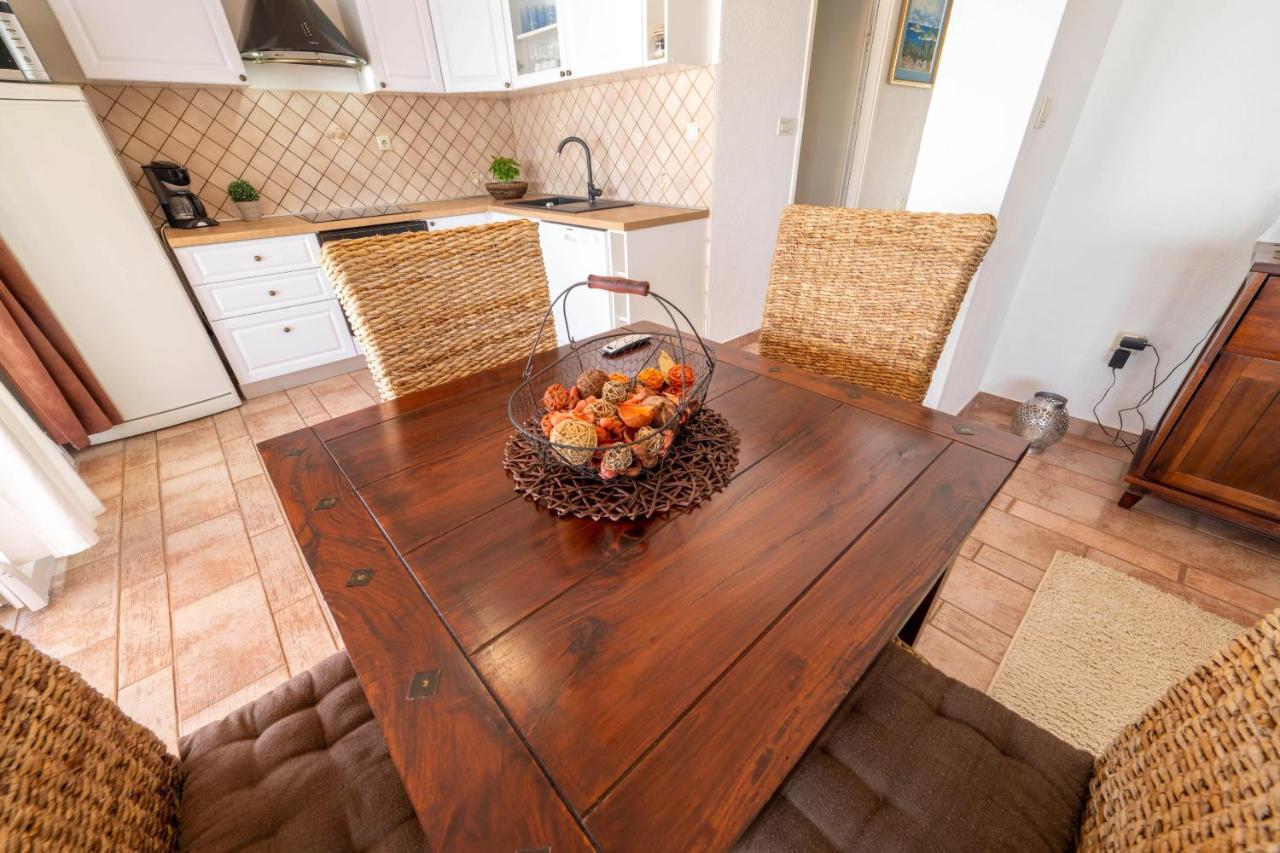 Apartment Busac Zaboric Luaran gambar